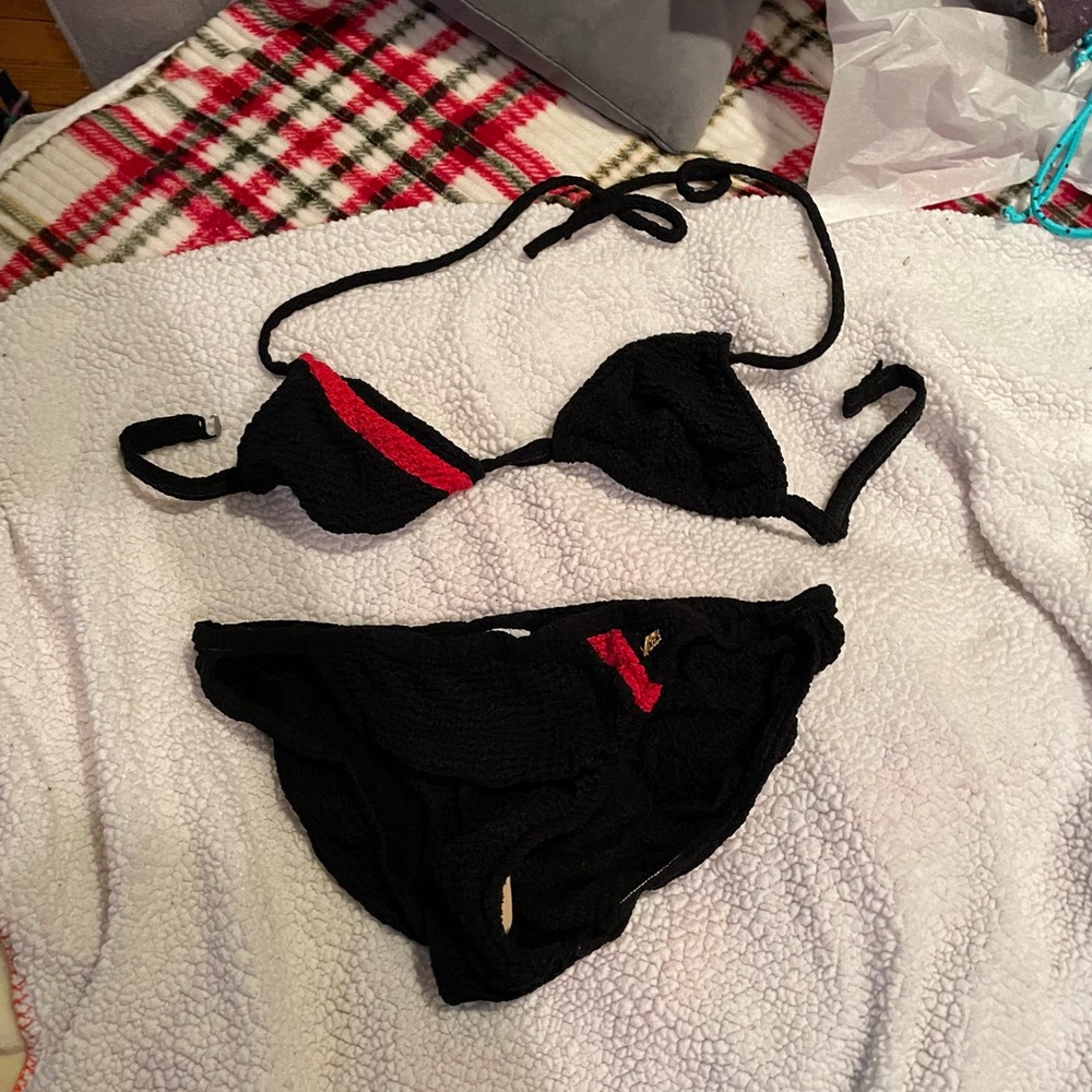 Vintage 90s Jantzen Via Black Triangle Bikini Set with Red Accent
